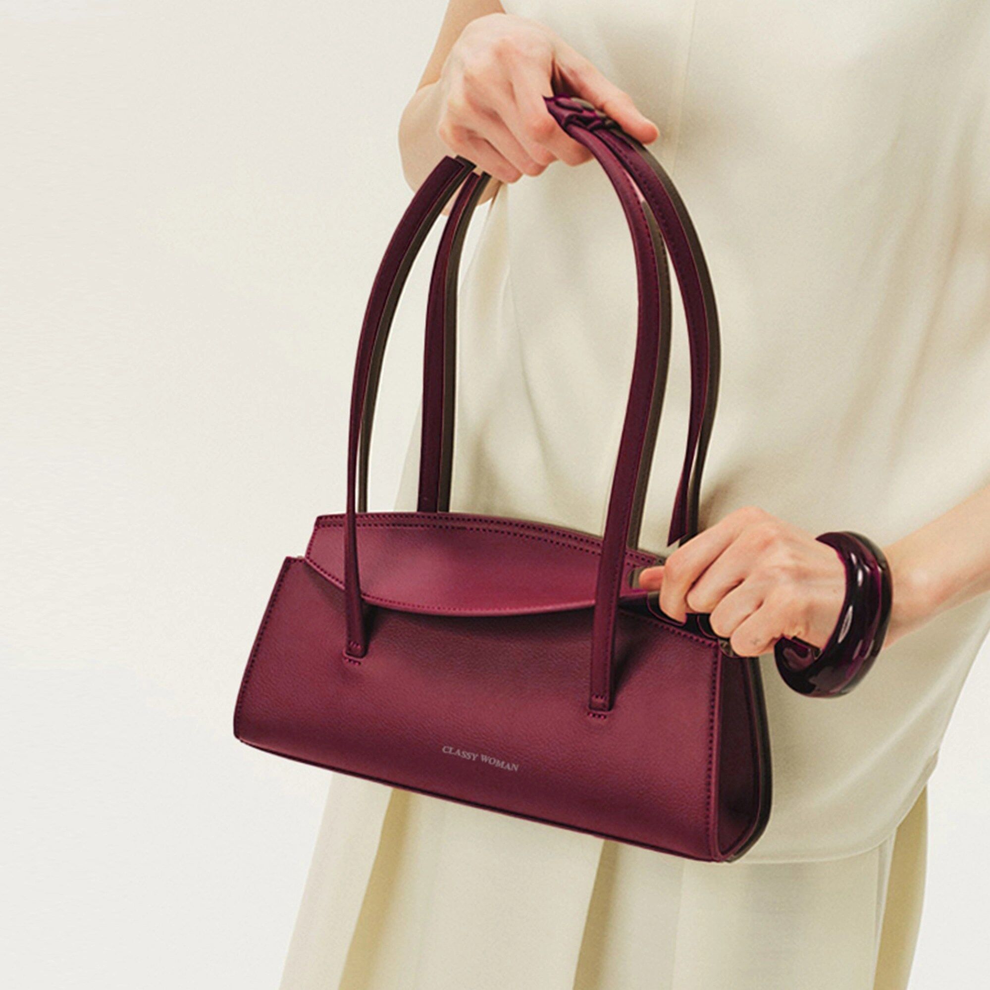 Mist Minimal Shoulder Bag - Image 1