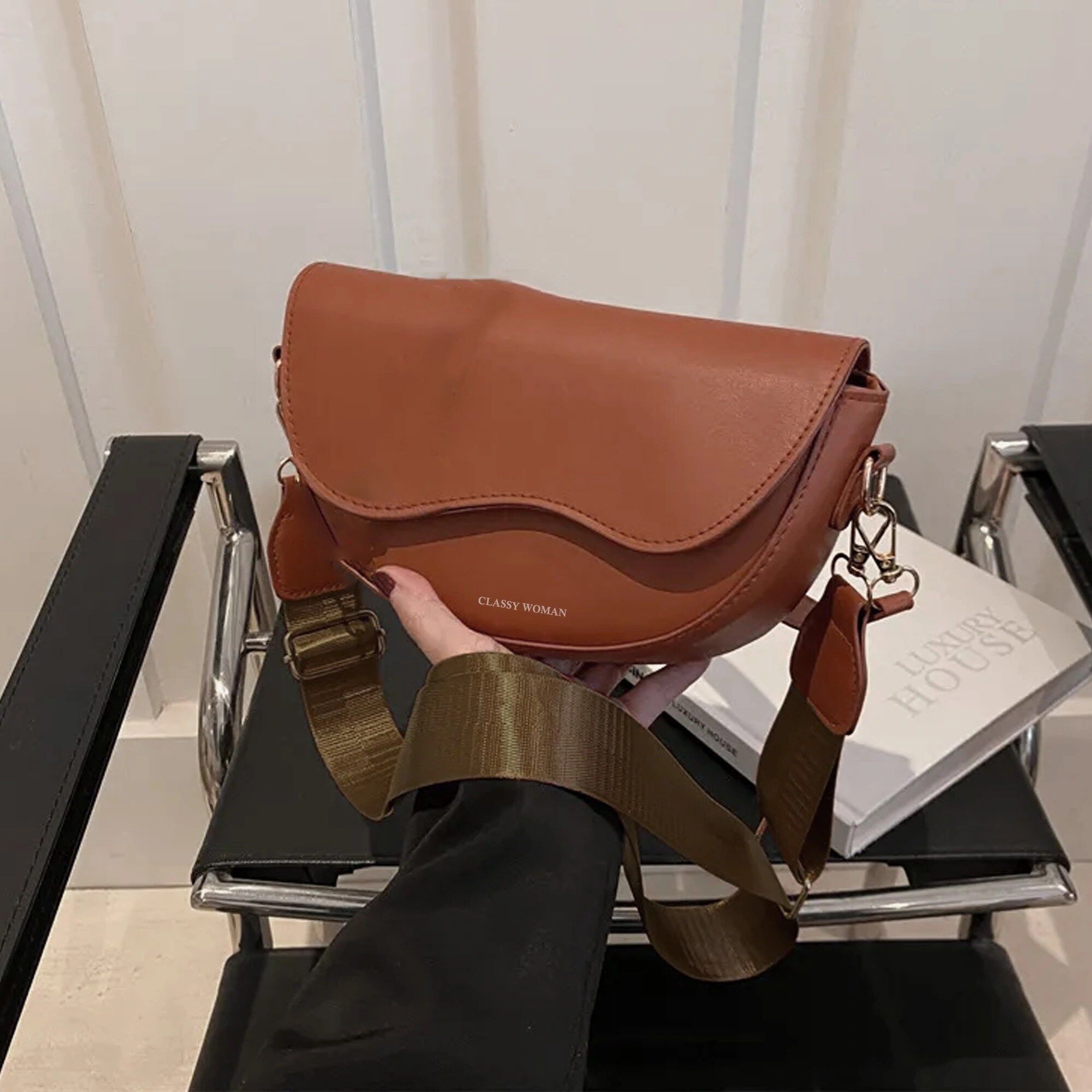 Wave Casual Crossbody Bag - Image 1